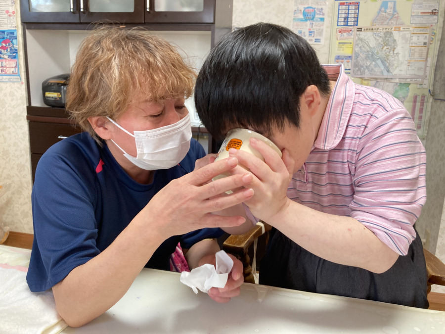 おりひめの写真3枚目：服薬介助の様子♪