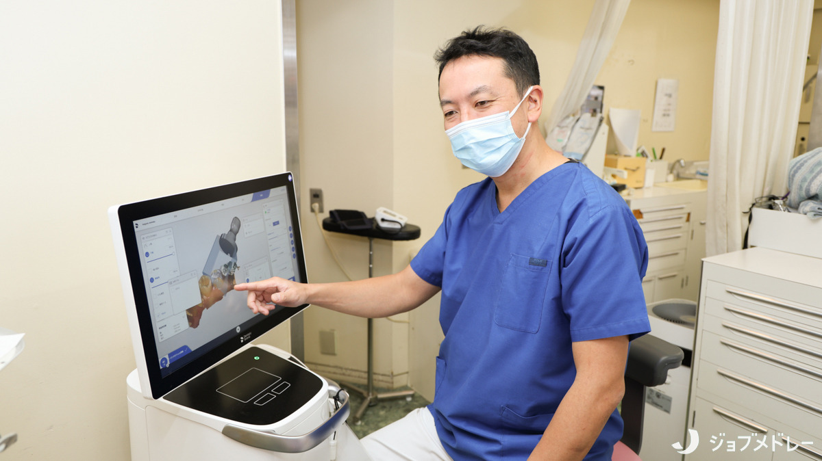 アサオ歯科医院(歯科助手の求人)の写真7枚目:院長や先輩スタッフがサポートしますので安心です!