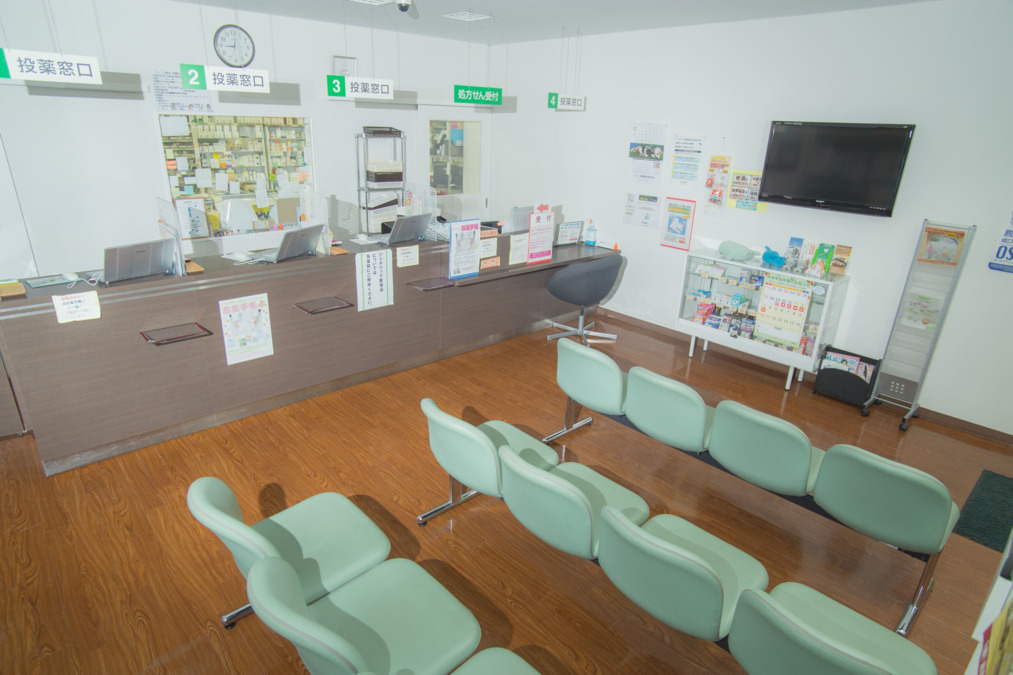 ドリーム薬局 成瀬店（薬剤師の求人）の写真3枚目：ドリーム薬局 成瀬店の内観