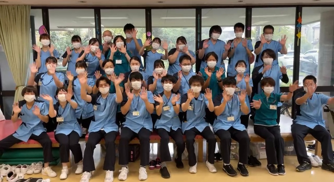 たま日吉台病院（理学療法士の求人）の写真2枚目：離職率が低く、新人から中堅、ベテランまでバランスよく働いています◎