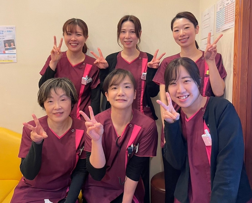 医療法人社団ふじい歯科の写真4枚目：みんな前向きで、チームワークが良い受付助手チーム！！