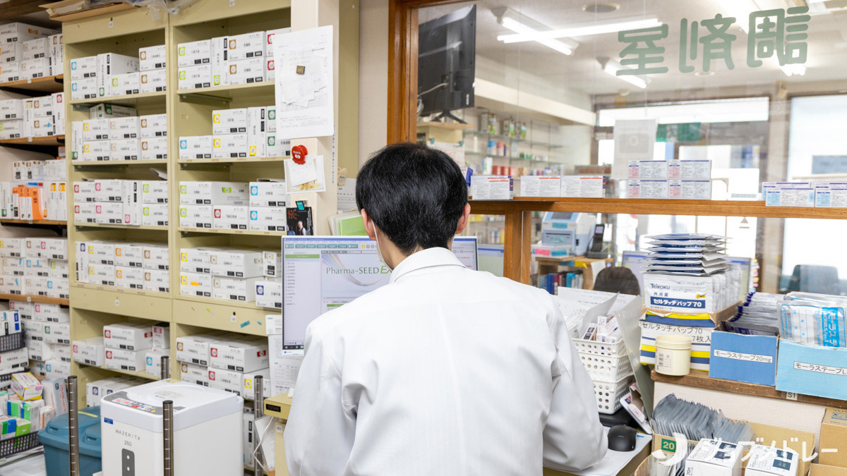 祐信堂薬局（薬剤師の求人）の写真9枚目：頑張りをしっかりと評価しますので、モチベーション高く働けます☆