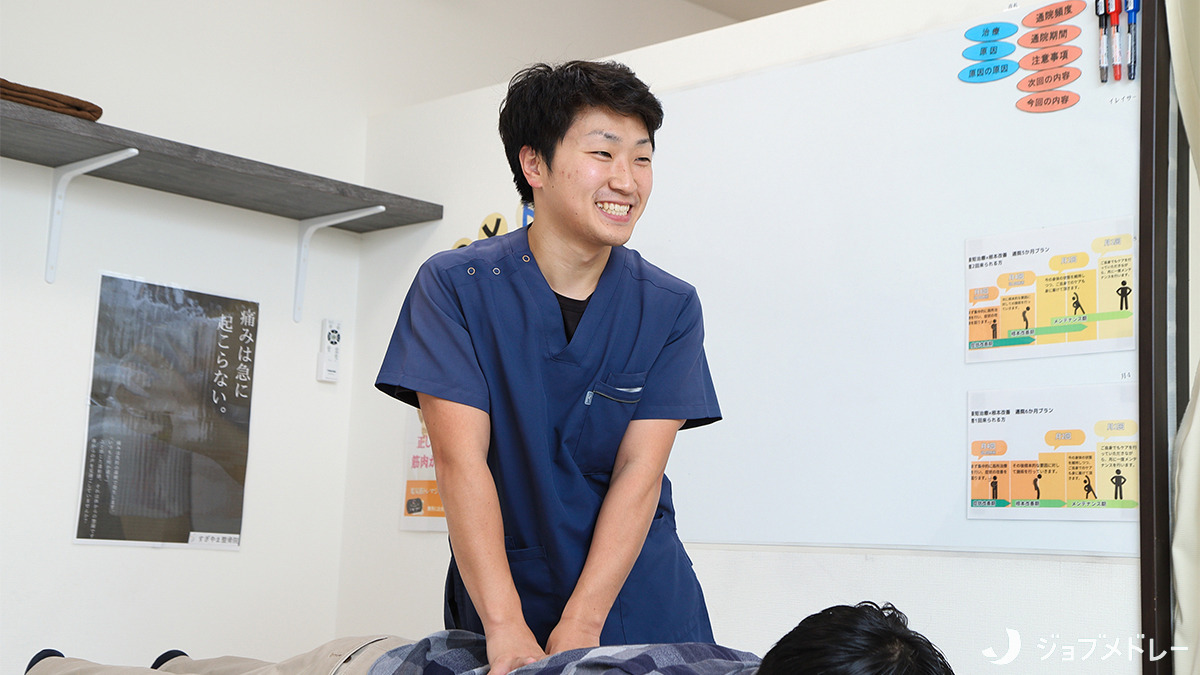 すぎやま鍼灸整骨院 上尾中央院(柔道整復師の求人)の写真14枚目:それぞれの方に一番合った治療法を提案しています