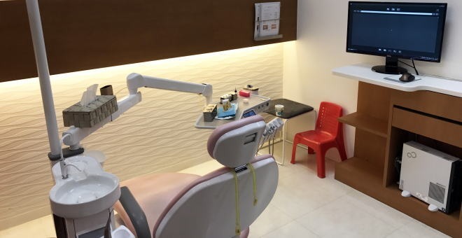きらきら歯科クリニックの写真4枚目：プライベートに配慮した全室半個室の診療スペースです。