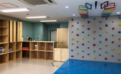 障がい福祉サービスA-Z　kid's清水（アズ　キッズシミズ）　の写真5枚目：雲梯