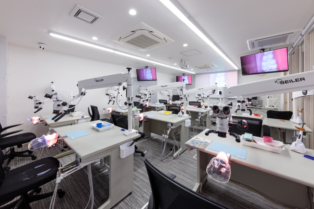 有限会社アルファー工房　知立CADCAMセンターの写真3枚目：研修室