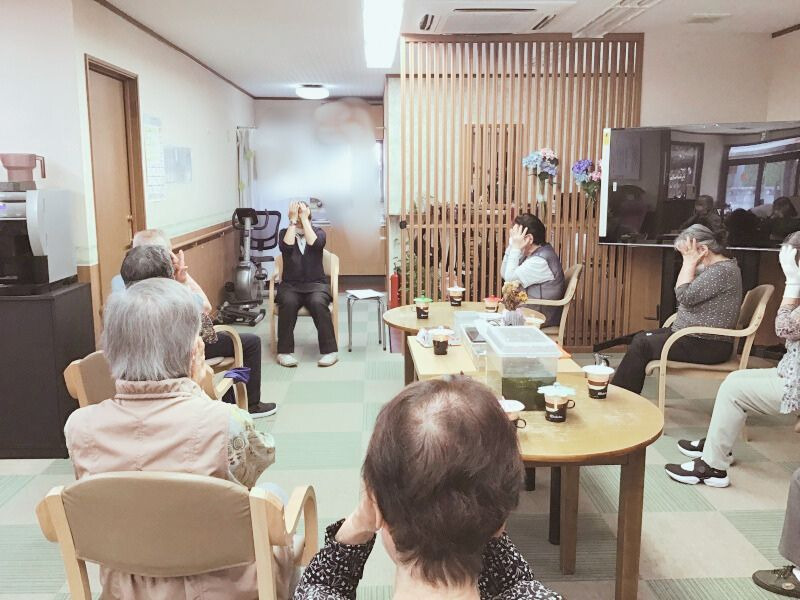 プライマリーデイサービス習志野の写真5枚目：デイサービス季節の体操