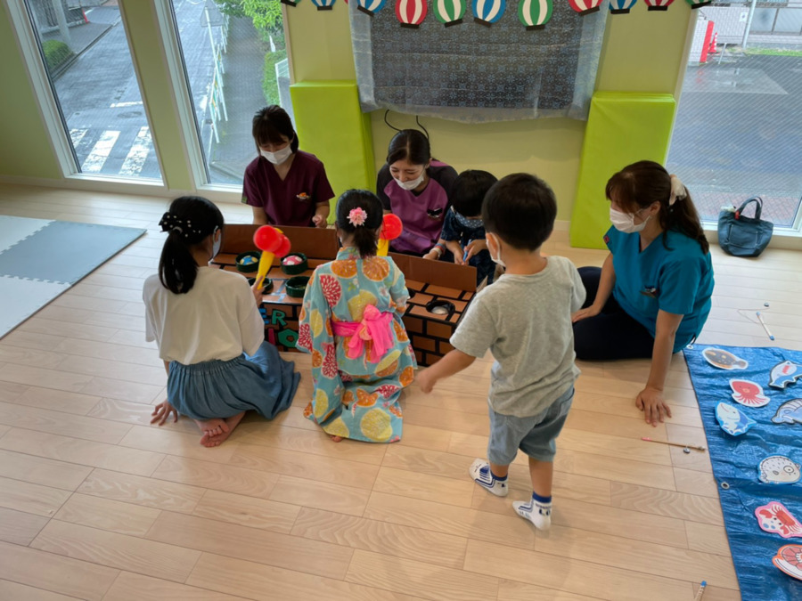 医療法人　なかやま歯科医院（歯科助手の求人）の写真4枚目：院内ではお子さんたちに向けた季節のイベントなども開催しています⭐︎