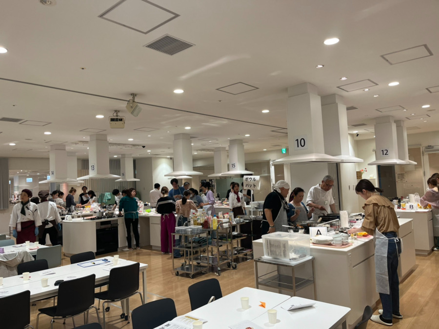 医療法人阡周会くろだ歯科医院（歯科助手の求人）の写真3枚目：定期的に外来部門、訪問部門、分院スタッフの垣根を超えた法人イベントを実施！