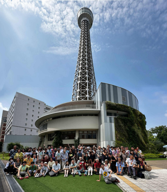 GRASP(グラスプ) aoba横浜北部（介護職/ヘルパーの求人）の写真9枚目：毎年、利用者様やご家族、関係者の方々をお呼びして大規模なパーティーを行っています