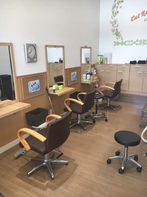 カットルームカラーイオン三川店の写真