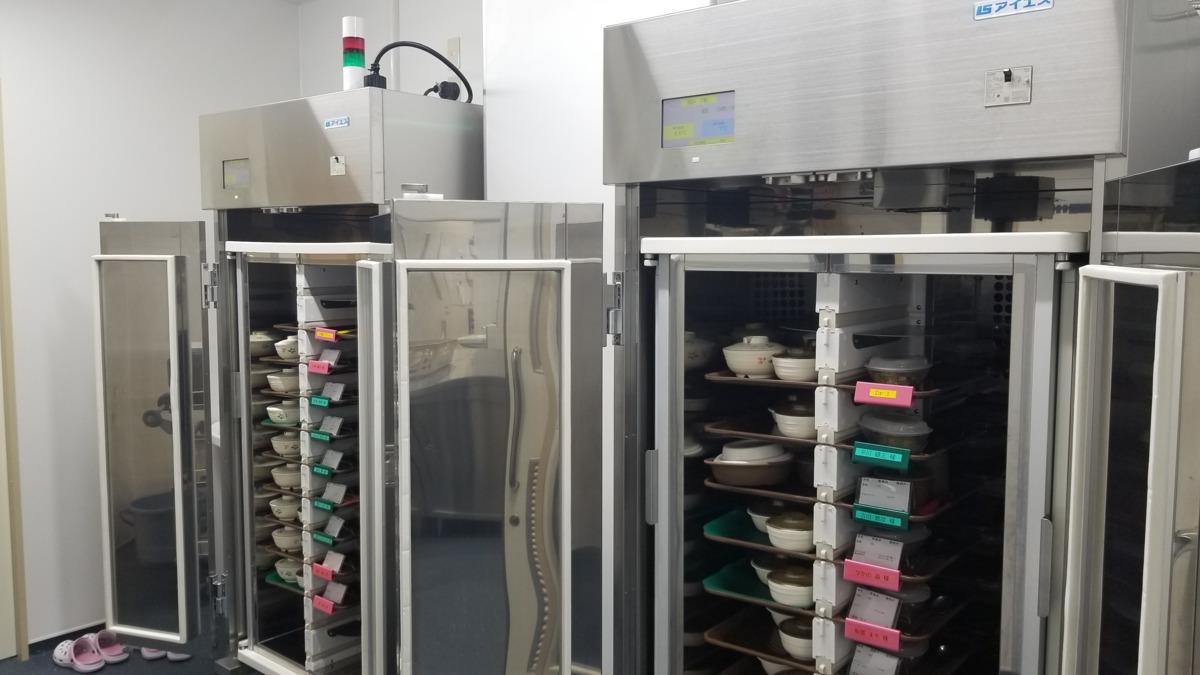 方城療育園いきがい(管理栄養士/栄養士の求人)の写真2枚目:再加熱カートを導入しましたので、早出がありません。