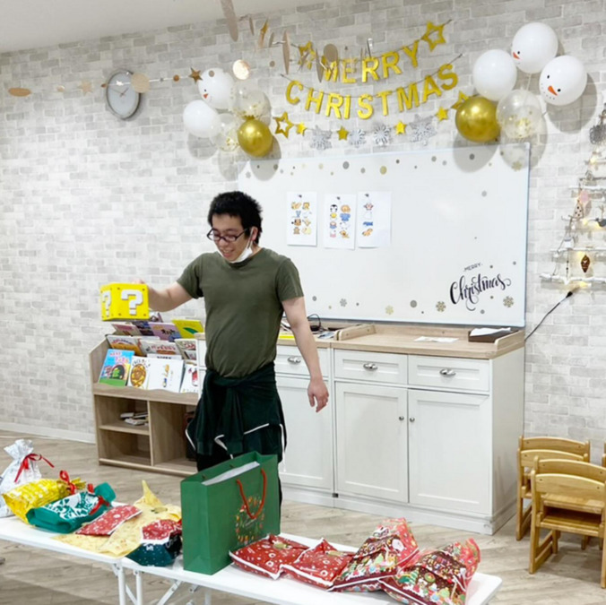 児童デイサービスTendresse【2025年01月オープン】（保育士の求人）の写真7枚目：姉妹店で保護者交流イベント『クリスマスパーティ』を開催しました🎄
