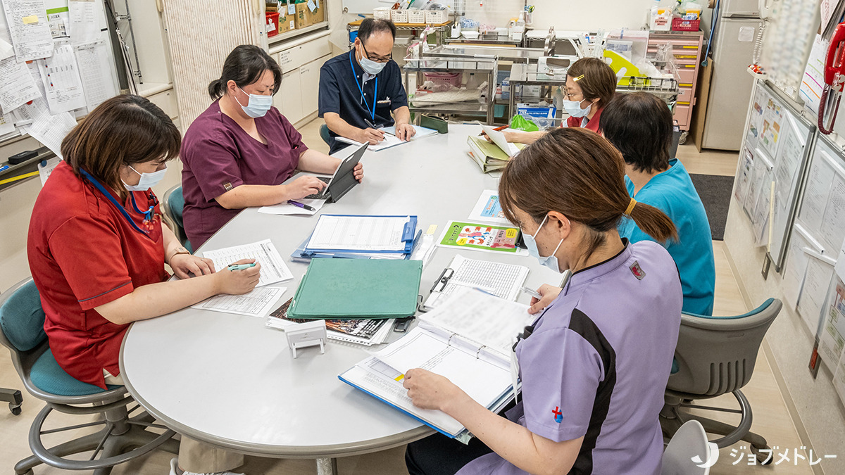 介護医療院　新富士ケアセンター（介護職/ヘルパーの求人）の写真19枚目：地域の皆様の安心な毎日を、一緒に手助けしませんか？