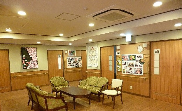 グループホーム一乗寺ほっこり庵（介護職/ヘルパーの求人）の写真3枚目：あたたかな空間づくりが自慢。