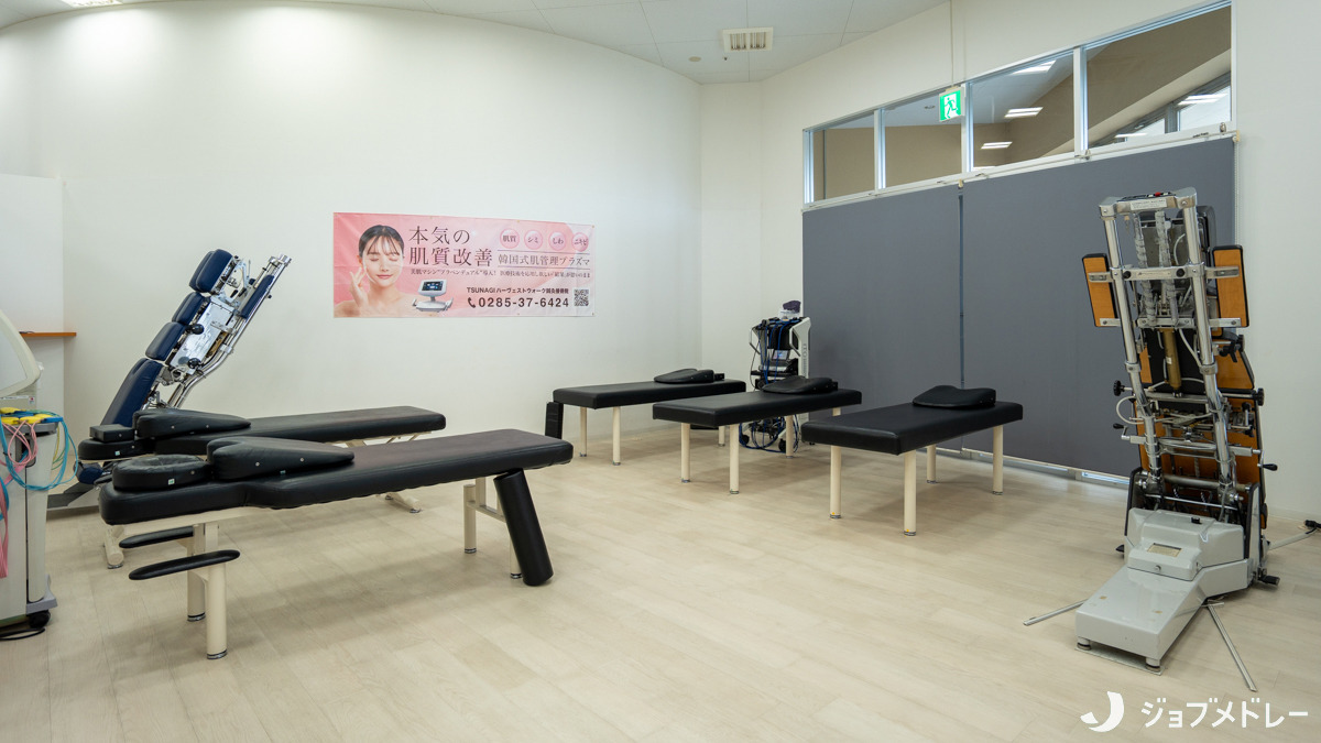 TSUNAGI接骨院 ハーヴェスト院(柔道整復師の求人)の写真10枚目:トムソンベッドを設置しています