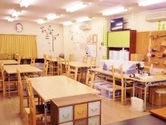 就労センター拝島駅作業所の写真2枚目:利用者さんもスタッフも落ち着いてすごせる雰囲気です