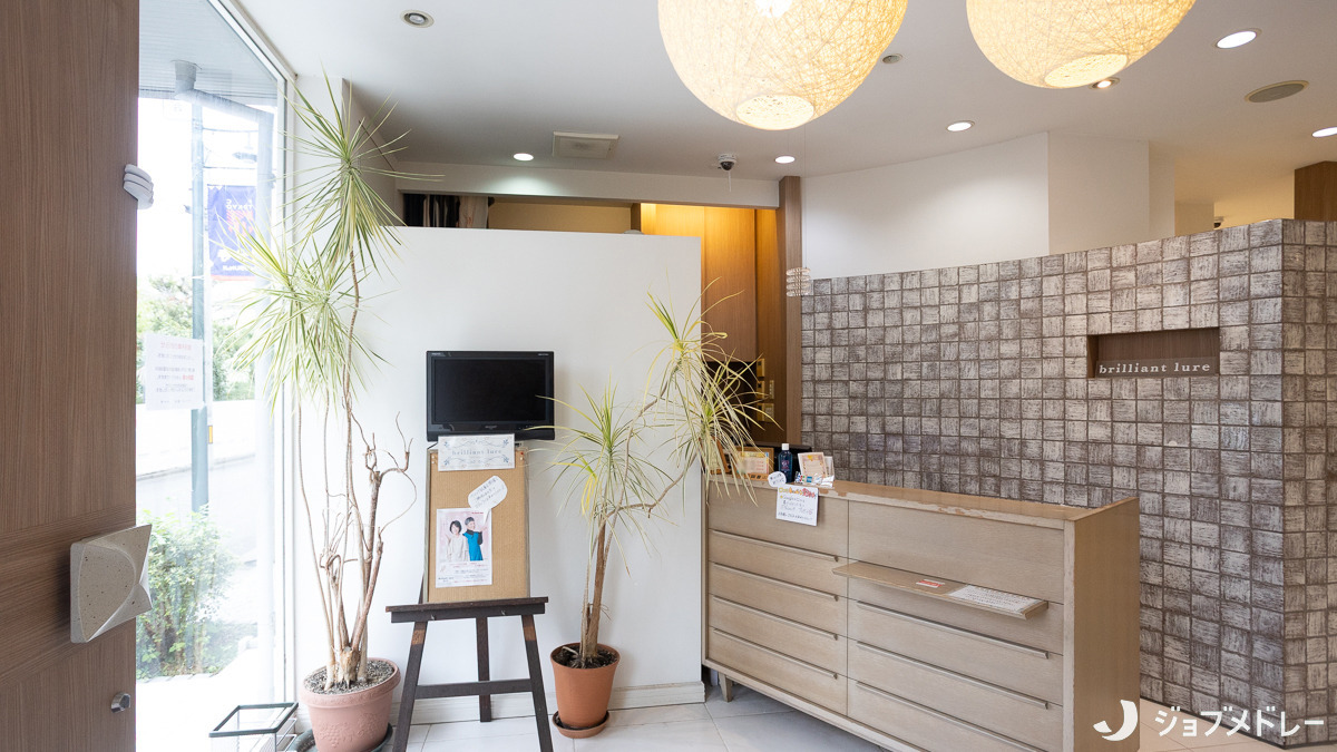 ブリリアント・ルア国立店（美容師の求人）の写真3枚目：サロン内の様子です