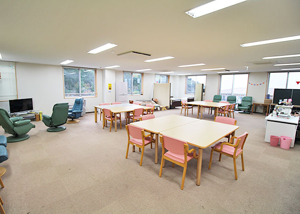 都健幸会精神科デイケア桃の花（作業療法士の求人）の写真2枚目：様々な個人活動や集団活動を通じて、その人らしく生活できることを目指します
