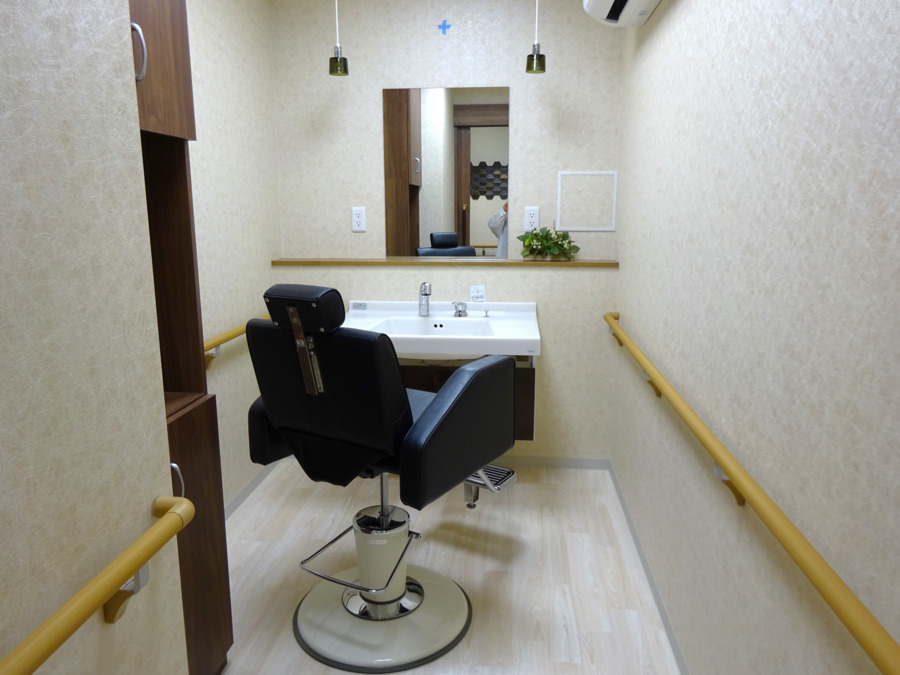 ミモザ南林間参番館アマルフィサービス付き高齢者向け住宅の写真4枚目:リフレッシュルームです♪施設では感染症対策を徹底しマメに消毒を行っております。