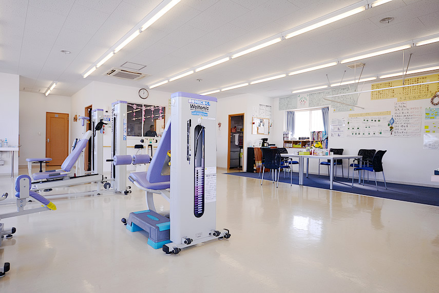 健!STUDIO.大塚店(介護職/ヘルパーの求人)の写真2枚目: