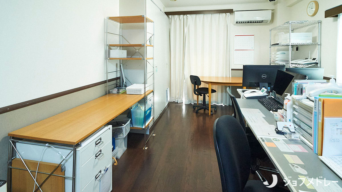 ホームケアクリニック田園調布（医療事務/受付の求人）の写真3枚目：患者様の健康をサポートする、やりがいのあるお仕事です