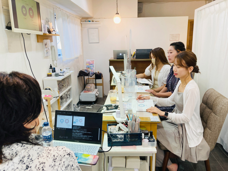 salon AULA（ネイリストの求人）の写真9枚目：