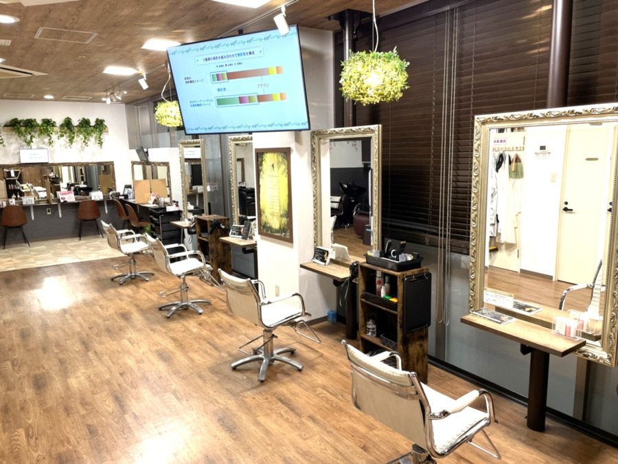縮毛矯正・髪質改善専門店 I・STYLE premium フジ三篠店の写真