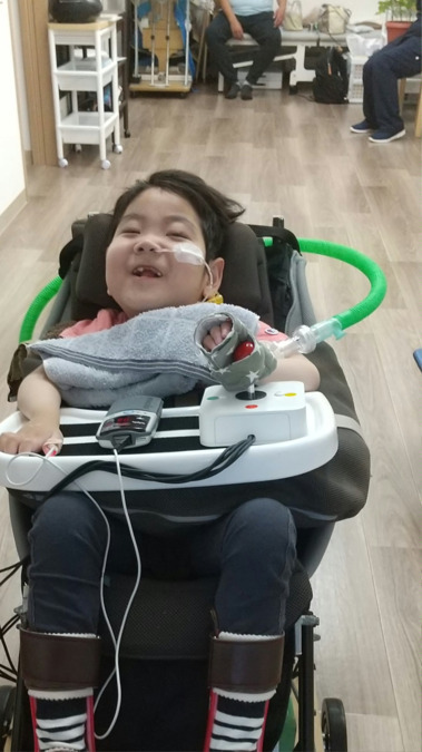 そらとわすくーるの写真9枚目：スイッチを使って、自分で移動できると楽しい！！