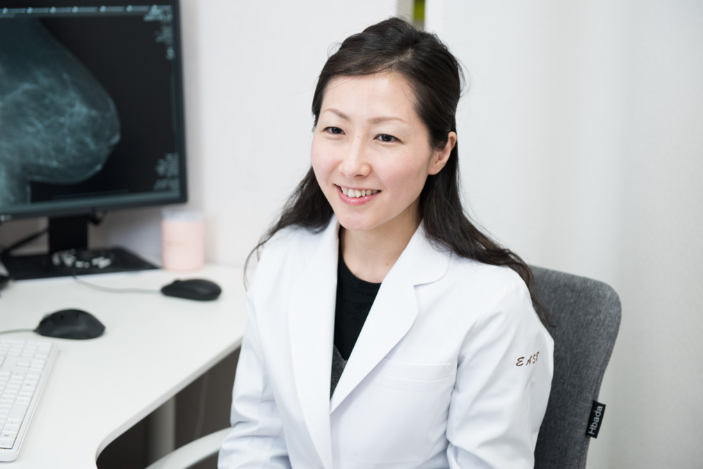 EASE女性のクリニック（看護助手の求人）の写真2枚目：女性院長、「優しい」をキーワードに一緒に働くメンバーを募集中です