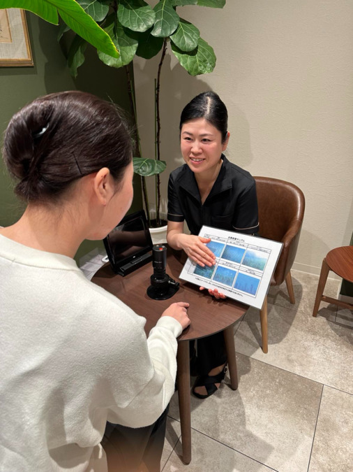 40代以上専門血流促進サロン「ルナスーリヤ表参道店」（エステティシャン/セラピストの求人）の写真9枚目：