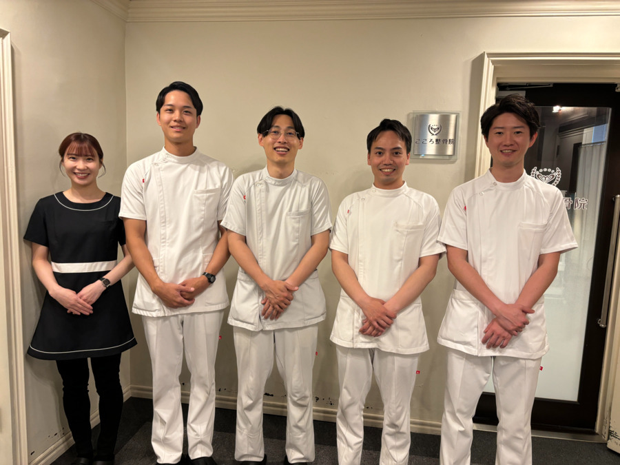 こころ整骨院（柔道整復師の求人）の写真2枚目：少数でアットホームな職場です。