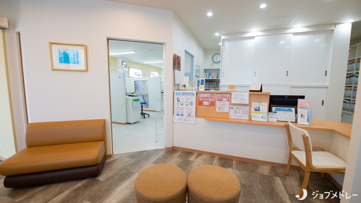 医療法人　誠献会　八幡歯科クリニック（歯科医師の求人）の写真7枚目：地域にお住いのお子さんから高齢の方まで、多くの患者さんに受診していただいています