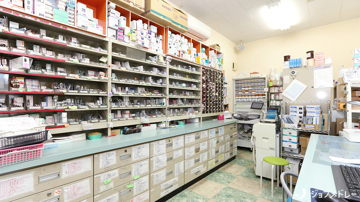 ブレーメン薬局　みわのえ店の写真11枚目：調剤室の様子です