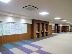 石巻ロイヤル病院（看護師/准看護師の求人）の写真2枚目：エントランスホール