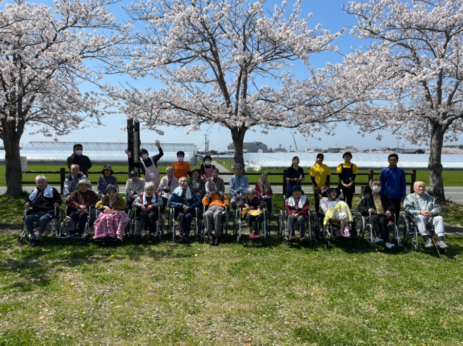 立花グループホームかつき苑の写真2枚目: