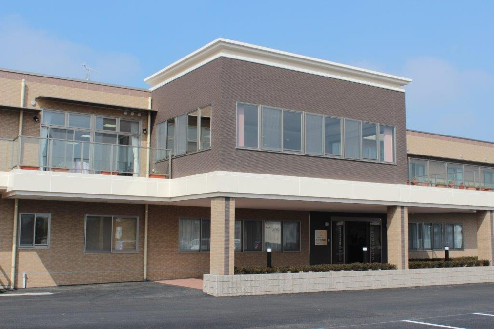 地域密着型特別養護老人ホーム みゆき東館(介護職/ヘルパーの求人)の写真:介護の仕事を通じて、ご利用者、社会そして自身も幸せになれる職場を目指しています