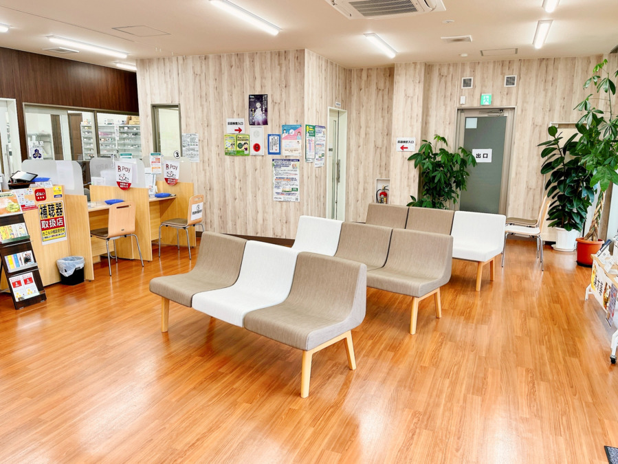 コロ薬局　泉滝尻店の写真2枚目：