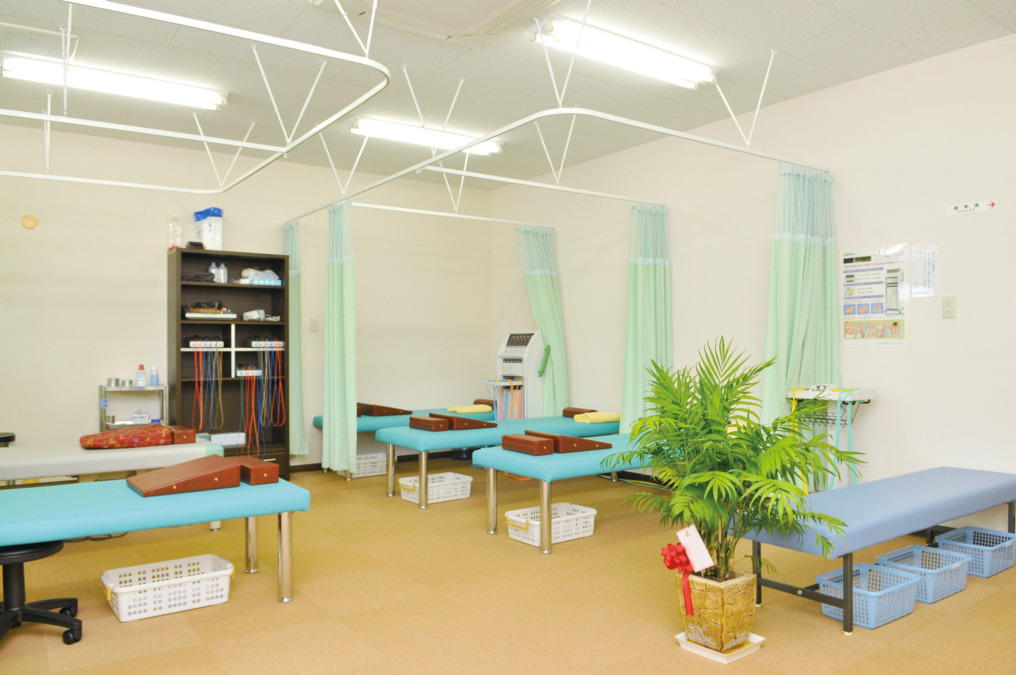 なかしま鍼灸整骨院（あん摩マッサージ指圧師の求人）の写真3枚目：