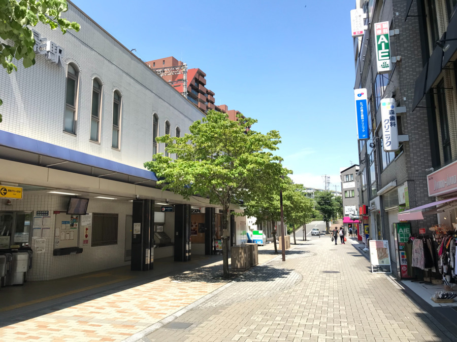 たつの矯正歯科クリニックの写真:阪急御影駅駅前南広場
右手が当院☆歩いて7秒!