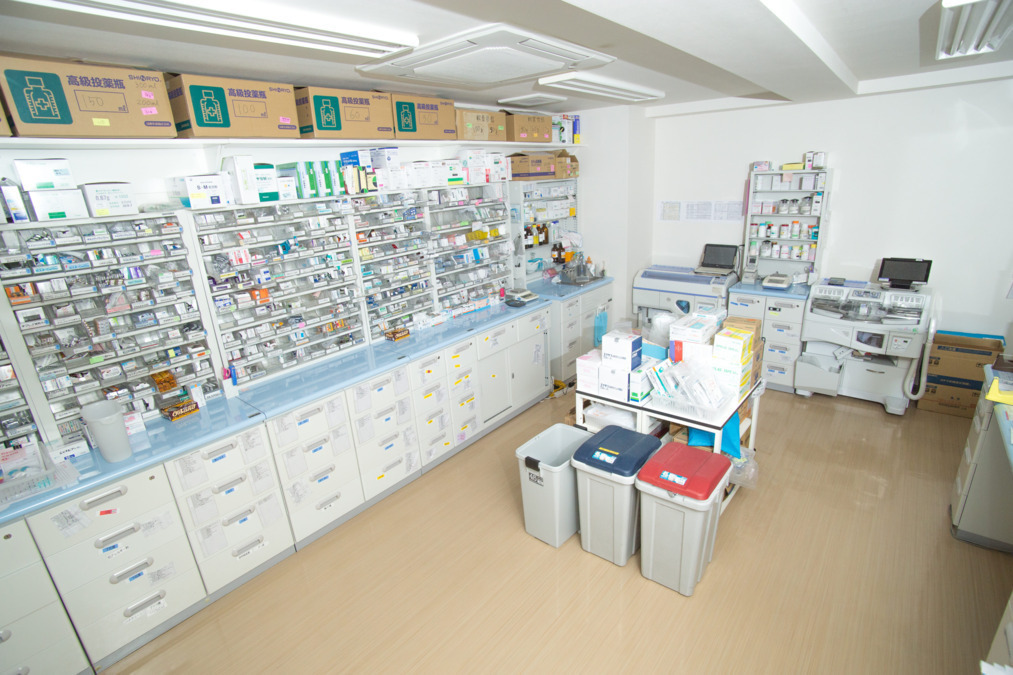 ドリーム薬局 センター北店（薬剤師の求人）の写真3枚目：ドリーム薬局 センター北店の調剤室