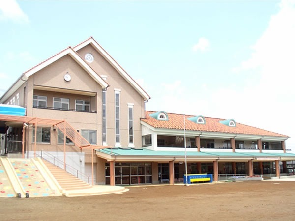 認定こども園 まつがさきの森幼稚園【2018年04月オープン】(幼稚園教諭の求人)の写真:大きな園舎です。