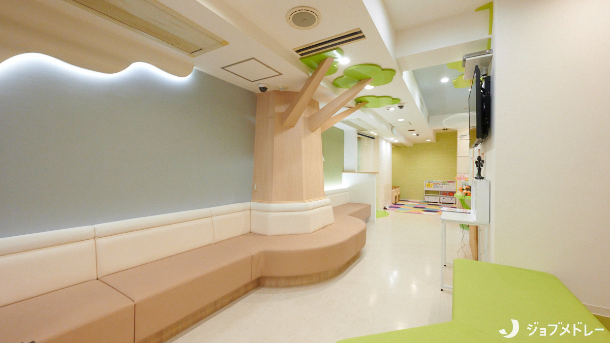 医療法人上本町おとな・こども矯正歯科（歯科衛生士の求人）の写真8枚目：退屈しにくい遊び心あふれる空間です