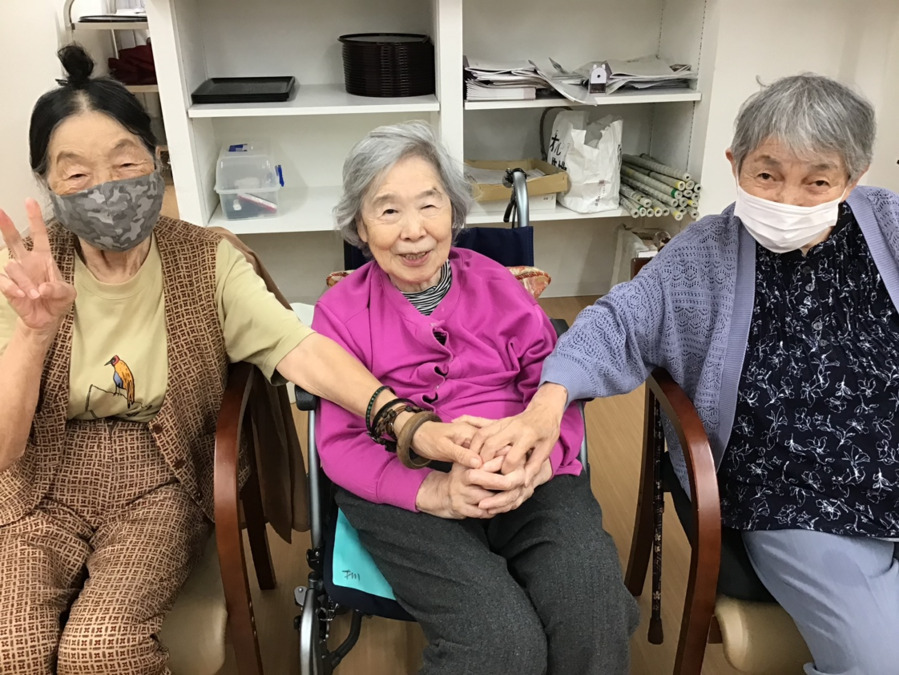 木の葉デイサービスなるせ（介護タクシー/ドライバーの求人）の写真4枚目：あなたのお手伝いを必要としています！