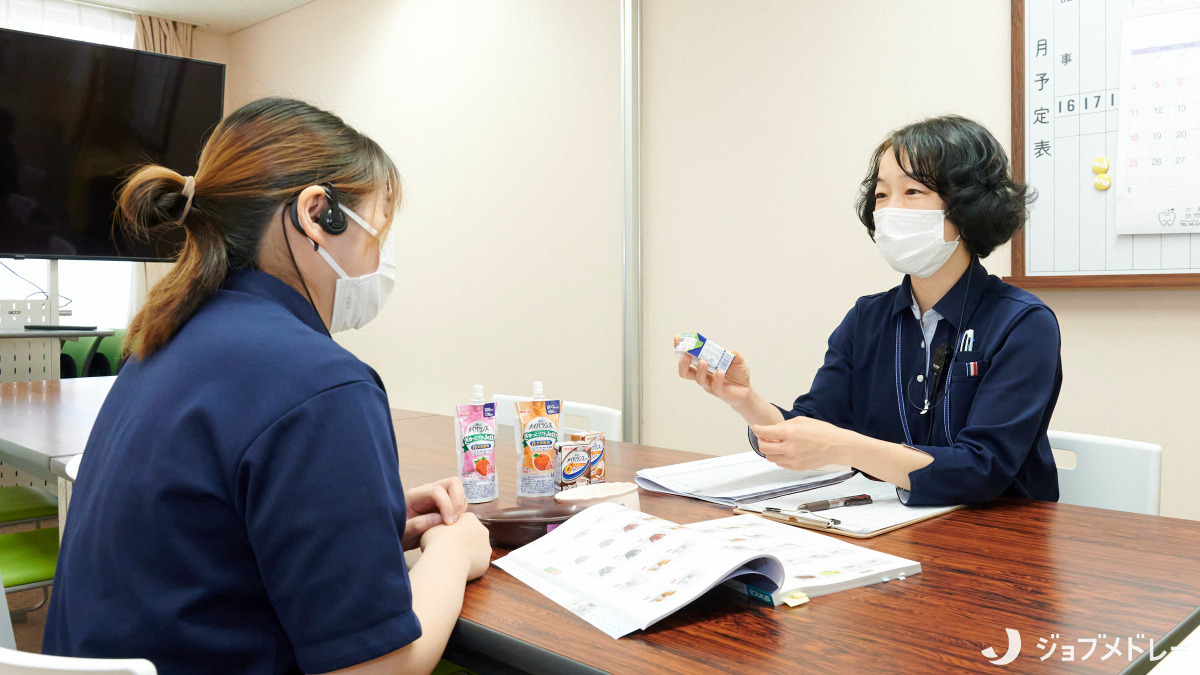 介護老人保健施設聖和苑の写真30枚目:協力し合い、より質の高いケアの提供に努めています