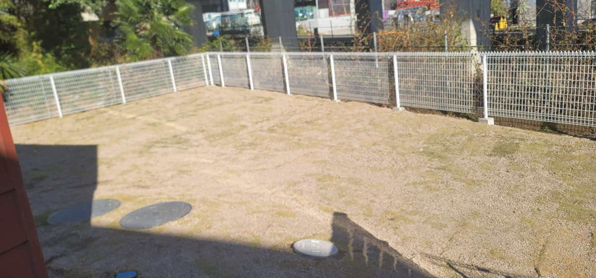 児童発達支援事業所chouchou本庄（保育士の求人）の写真10枚目：園庭です