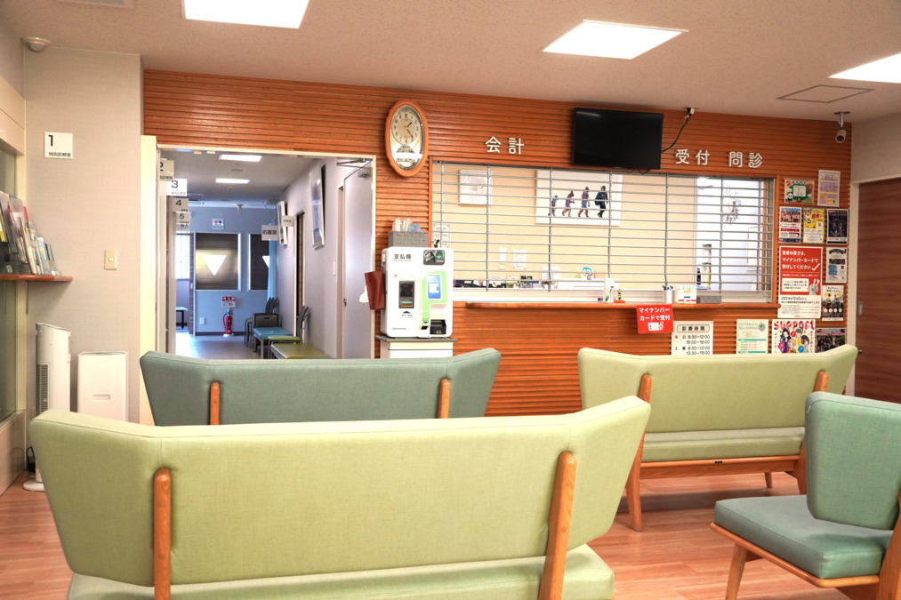医療法人下村小児科医院の写真4枚目：待合室