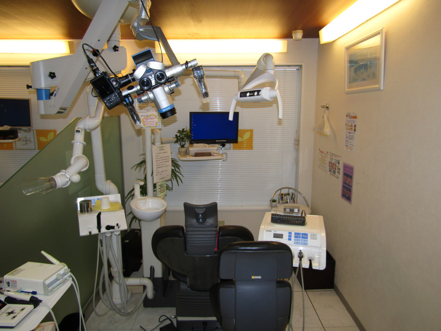 あおば歯科クリニック(歯科医師の求人)の写真6枚目:マイクロも電磁ロックがかかり大変使いやすいです。