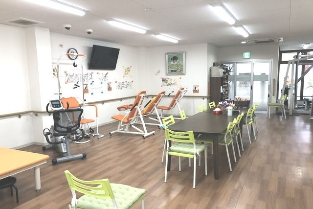 機能訓練特化型デイサービスHOSPOさぬき船町店の写真: