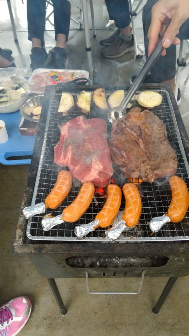 障がい者グループホーム わおん町田ひろば2（生活支援員の求人）の写真3枚目：みんなでバーベキュー